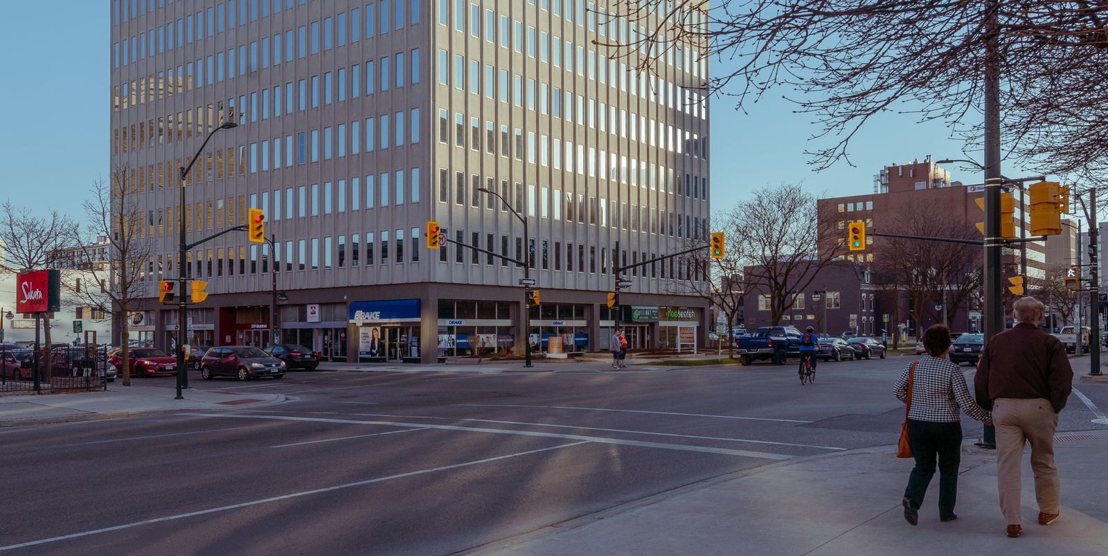 Street intersection in downtown London, Ontario